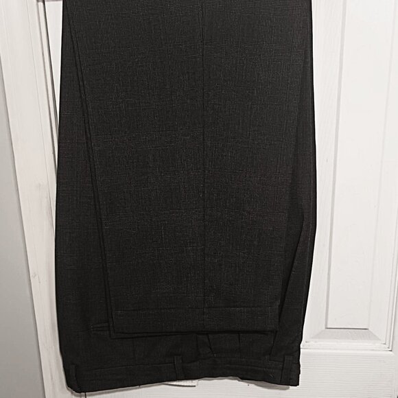 Valentino Uomo Men 2 Peice Gray Suit     42R - Picture 10 of 16